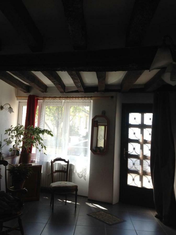 Chambre Chez L'Habitant Au Centre Ville La Fleche Exterior photo